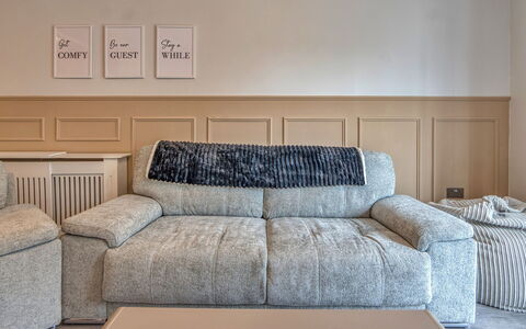 Dockyard House: Mobilia, Divano, Biancheria, Soggiorno, Comfort, Divano Letto, Cuscino, Lancia Cuscino