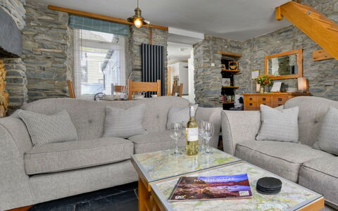 Garreg Ddu: Casa, Mobilia, Divano, Soggiorno, Muro ​​Di Pietra, Divano Letto
