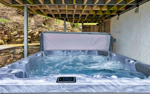 Goferydd: Vasca Da Bagno, Piscina, Materiale Composito, Vasca Idromassaggio, Idraulico Fixture, Materiali Naturali, Giochi D'Acqua, Backyard