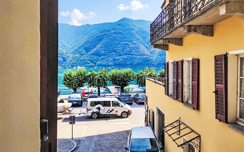 La Finestra sul Lago: Tavola, Serveware, Tazza, Tazza Di Caffè, Bicchieri, Teiera, Cibo, Dishware, Teacup, Porcellana