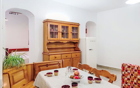 La Finestra sul Lago: Tavola, Serveware, Tazza, Tazza Di Caffè, Bicchieri, Teiera, Cibo, Dishware, Teacup, Porcellana