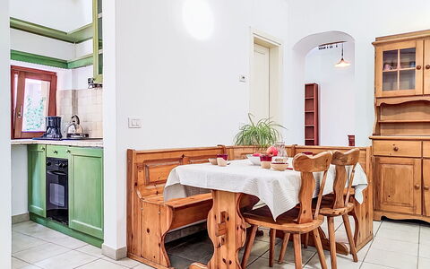 La Finestra sul Lago: Tavola, Serveware, Tazza, Tazza Di Caffè, Bicchieri, Teiera, Cibo, Dishware, Teacup, Porcellana