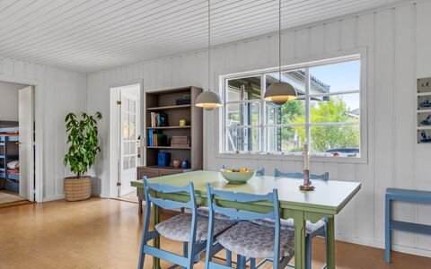 Andrina - 490M from the Sea: Mobilia, Interior Design, Pavimentazione, Legna, Soffitto, Pavimento, Cucina & Sala Da Pranzo Tavolo, Sala Da Pranzo, Tavolo, Sedia