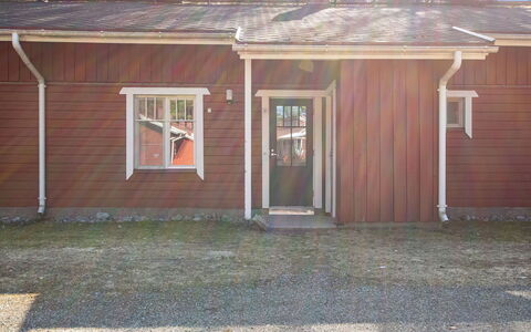 Koli Country Club B 6: Legna, Casa, Raccordo, Casa, Tetto, Villetta, Porta, Color Legno, Latifoglie, Finestra A Ghigliottina