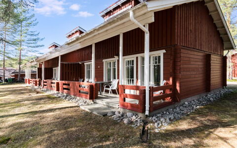 Koli Country Club B 7: Villetta, Casa, Casa, Insediamento Umano, Porta, Portico, Raccordo, Estate, Shade, Cortile