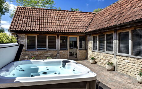 The Cottages Collection at Rusty Lane Farm: Vasca Da Bagno, Piscina, Cortile, Ricorrere, Pianta Della Casa, Vasca Idromassaggio, Struttura Esterna, Mobili Da Esterno, Eco Hotel