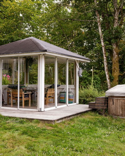 Lantdrömmen: Legna, Tetto, Gazebo, Shade, Edifici Giardino, Giardino, Struttura Esterna, Padiglione, Villetta, Capannone