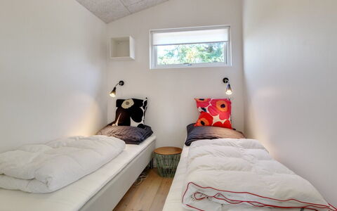 Fromer - 800M from the Sea: Parete, Legna, Interior Design, Pavimentazione, Pavimento, Camera Da Letto, Soffitto, Letto, Camera, Casa