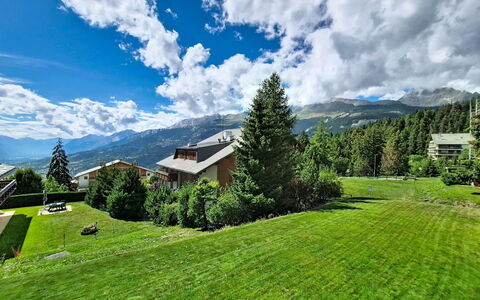 Résidence Mila N°2: Erba, Geografia Montane, Montagna, Paesaggio, Highland, Collina, Hill Station, Catena Montuosa, Lotto, Area Rurale