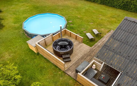 Inola - 400M to the Fjord: Materiale Composito, Piscina, Deck, Vasca Idromassaggio, Color Legno, Shade, Latifoglie, Cortile, Design