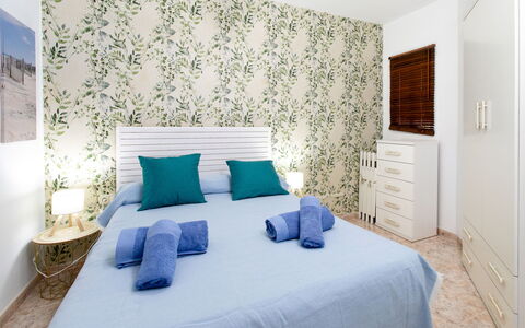 Gondolas Tropical: Mobilia, Interior Design, Pavimentazione, Parete, Pavimento, Camera, Legna, Camera Da Letto, Letto, Soffitto