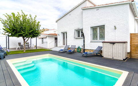 Antonia: Blu, Piscina, Materiale Composito, Ricorrere, Tempo Libero, Eco Hotel, Estate, Villa, Giochi D'Acqua, Mobili Da Esterno