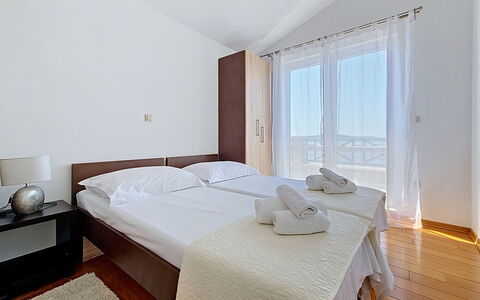 Mariva: Legna, Interior Design, Pavimento, Soffitto, Pavimentazione, Mobilia, Letto, Camera, Appartamento, Camera Da Letto