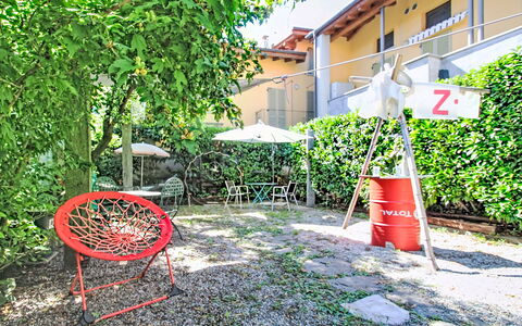 Verbania 695: Mobilia, Sedia, Mobili Da Esterno, Giardino, Backyard, Cortile, Shade, Tavolo Esterno, Prato, Landscaping