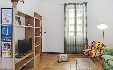 Verbania 695: Mobilia, Interior Design, Pavimentazione, Pavimento, Legna, Camera, Soffitto, Soggiorno, Tavolo, Illuminazione