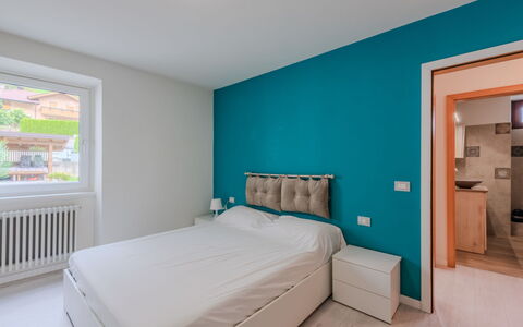 Federica: Interior Design, Camera Da Letto, Letto, Parete, Mobilia, Pavimentazione, Pavimento, Legna, Soffitto, Lenzuolo