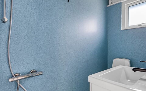 Solvey - 700M from the Sea: Blu, Idraulico Fixture, Idraulico, Piastrella, Bagno, Rubinetto