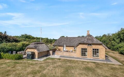 Helma - 580M to the Fjord: Tetto, Casa, Zona Residenziale, Casa, Estate, Villetta, Design