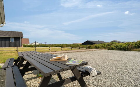 Filine - 100M from the Sea: Cielo, Blu, Tetto, Lotto, Casa, Plain, Area Rurale, Villetta, Shade, Tavolo Da Picnic