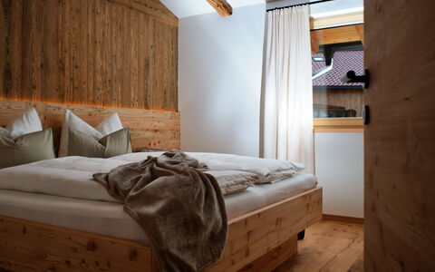 Kaiserchalet: Legna, Camera Da Letto, Latifoglie, Bedding, Plank, Color Legno, Letto, Lenzuolo, Biancheria, Telaio Del Letto
