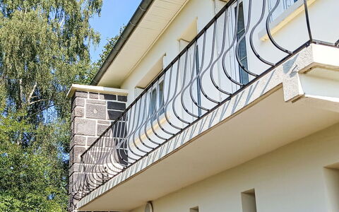 Puys-Richards: Corrimano, Materiale Composito, Balcone, Metallo, Ferro, Colonna, Recinzione, Acciaio, Illuminazione Diurna