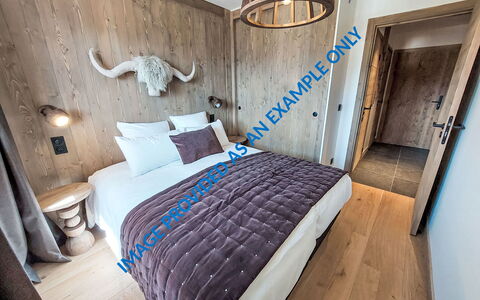 Le Caprice Blanc: Pavimentazione, Interior Design, Camera Da Letto, Pavimento, Mobilia, Letto, Legna, Bedding, Lenzuolo, Pavimento In Legno