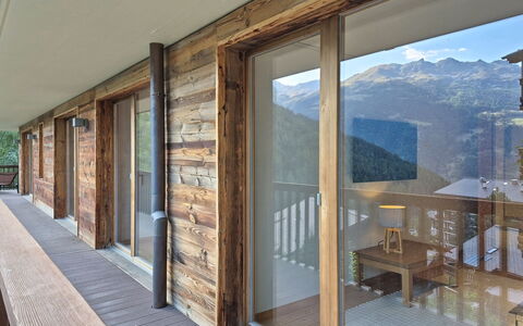 Les Rahâs A5: Legna, Latifoglie, Plank, Color Legno, Pavimento In Legno, Soffitto, Compensato, Portico, Materiali Naturali, Legname