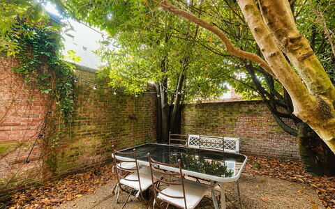 Petite Normandie: Mobilia, Sedia, Tavolo, Mobili Da Esterno, Tavolo Esterno, Cucina & Sala Da Pranzo Tavolo, Giardino, Shade, Backyard, Tavolino Da Caffè