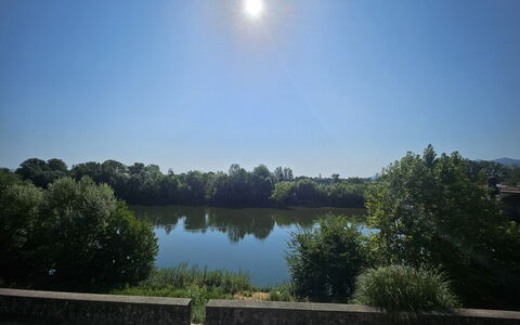 Alla Terrazza sul Fiume: Blu, Acqua, Risorse Idriche, Corpo D'Acqua, Natura, Ambiente Naturale, Paesaggio Naturale, Alveo, Waterway, Banca