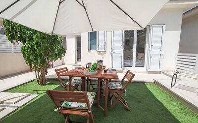 Dina Home