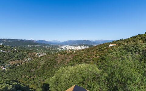 Villa Salario: Cielo, Blu, Geografia Montane, Giorno, Montagna, Natura, Verde, Foglia, Collina, Orizzonte