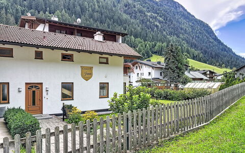 Jana: Piscina, Agriturismo, Estate, Villa, Ricorrere, Hacienda, Eco Hotel, Backyard