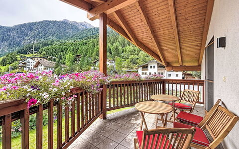 Chalet Jana: Piscina, Agriturismo, Estate, Villa, Ricorrere, Hacienda, Eco Hotel, Backyard