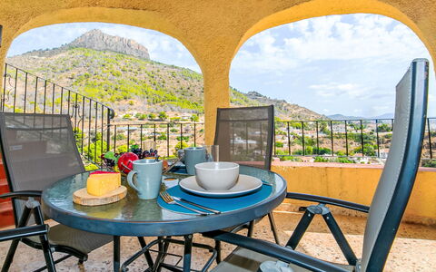 Dencis Villa: Piscina, Agriturismo, Estate, Villa, Ricorrere, Hacienda, Eco Hotel, Backyard