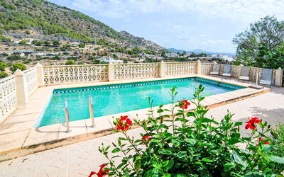 Dencis Villa