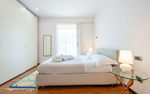 Lory House: Interior Design, Letto, Mobilia, Pavimento, Camera Da Letto, Pavimentazione, Camera, Bedding, Lenzuolo, Soffitto