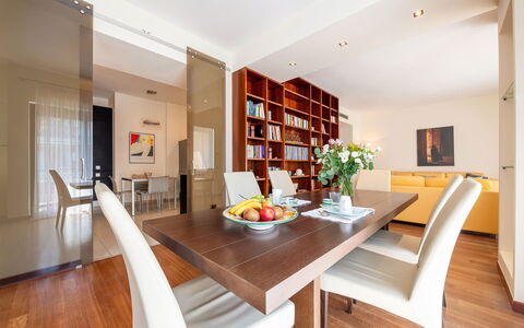 Lory House: Mobilia, Interior Design, Pavimentazione, Pavimento, Tavolo, Legna, Sedia, Sala Da Pranzo, Cucina & Sala Da Pranzo Tavolo, Soffitto