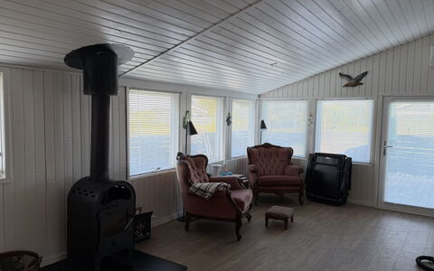 Grith - 740M to the Fjord: Legna, Soffitto, Pavimentazione, Pavimento, Interior Design, Mobilia, Casa, Camera, Latifoglie, Pavimento In Legno