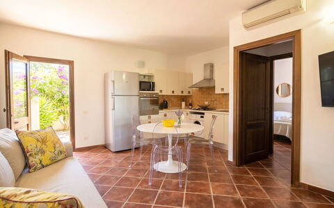 Casa Dell'Ulivo: Vegetazione, Arbusto, Primavera, Villetta, Giardino, Shade, Backyard, Cortile, Sedia