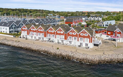 Loan - 10M to the Fjord: Acqua, Waterway, Canale, Barca, Moto D'Acqua, Costiera E Morfologie Oceanic, Mare, Dock, Costa, Marina