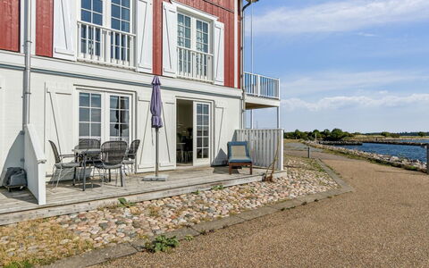 Loan - 10M to the Fjord: Acqua, Waterway, Canale, Barca, Moto D'Acqua, Costiera E Morfologie Oceanic, Mare, Dock, Costa, Marina
