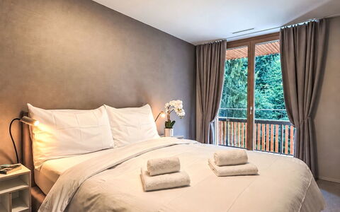 Selva 42: Interior Design, Mobilia, Letto, Camera Da Letto, Legna, Lenzuolo, Pavimento, Bedding, Camera, Biancheria