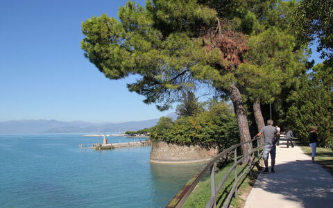 Peschiera del Garda 689: Corpo D'Acqua, Costiera E Morfologie Oceanic, Costa, Banca, Mare, Lago, Oceano, Tropici, Riva, Suono