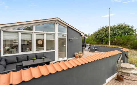 Helemine - 800M from the Sea: Legna, Tetto, Casa, Architettura, Porta, Casa, Villetta, Raccordo, Portico, Shade