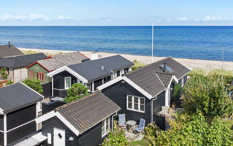 Joachim - 10M from the Sea: Legna, Mobilia, Appartamento, Camera, Soffitto, Color Legno, Sedia, Latifoglie, Vernice, Legname