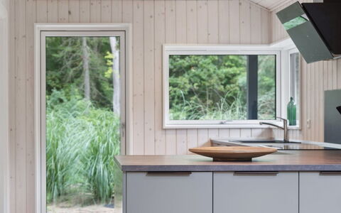 Zelma - 1.5Km from the Sea: Legna, Pavimentazione, Controsoffitto, Cucina, Pavimento, Interior Design, Mobilia, Idraulico Fixture, Casa, Soffitto