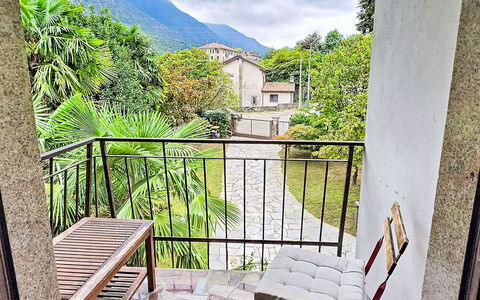Villa Chiara e Chloe: Acqua, Risorse Idriche, Corpo D'Acqua, Roccia, Costa, Paesaggio Naturale, Promontorio, Costiera E Morfologie Oceanic, Terreno, Promontorio