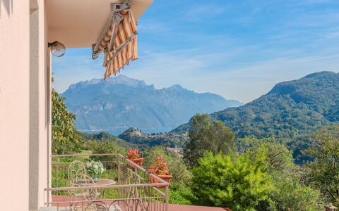 Al Roccolo: Geografia Montane, Montagna, Collina, Highland, Catena Montuosa, Hill Station, Cresta, Balcone, Valle, Alpi