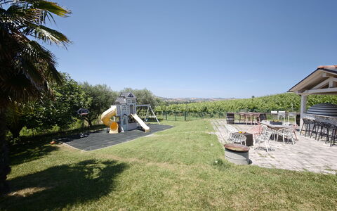 Tenuta Marino - Villa Privata Vista Vigneti con Pi: Cielo, Paesaggio, Lotto, Shade, Estate, Prato, Giardino, Hacienda, Cortile, Landscaping