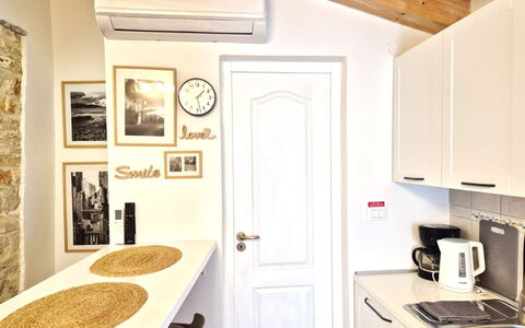 Mate: Erba, Architettura, Casa, Casa, Lotto, Villetta, Estate, Agriturismo, Cortile, Prato